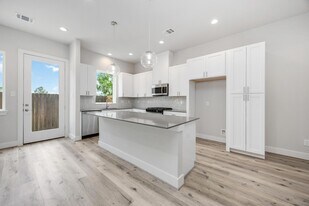 318 Charlock St in Houston, TX - Building Photo