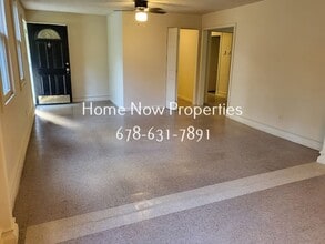 2073 Flat Shoals Rd in Riverdale, GA - Building Photo - Building Photo