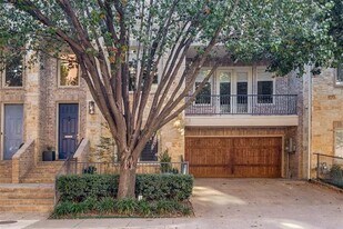 3179 Armstrong Ave in Dallas, TX - Building Photo