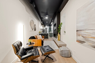 2655 W Huron St in Chicago, IL - Building Photo - Building Photo