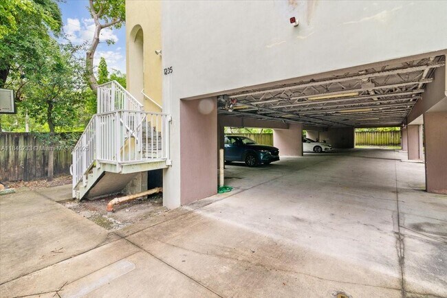 1235 NW 9th Ave in Miami, FL - Building Photo - Building Photo