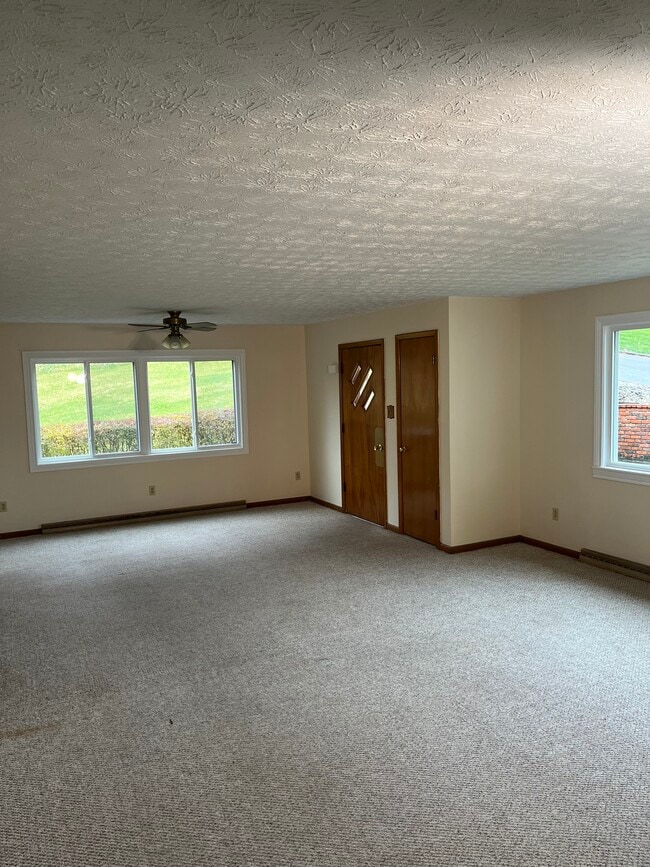 889 Ivy Ave, Unit 889 in Wheeling, WV - Building Photo - Building Photo