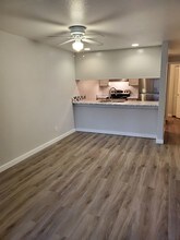 9719 Danwood Ln NW-Unit -#2 in Silverdale, WA - Foto de edificio - Building Photo