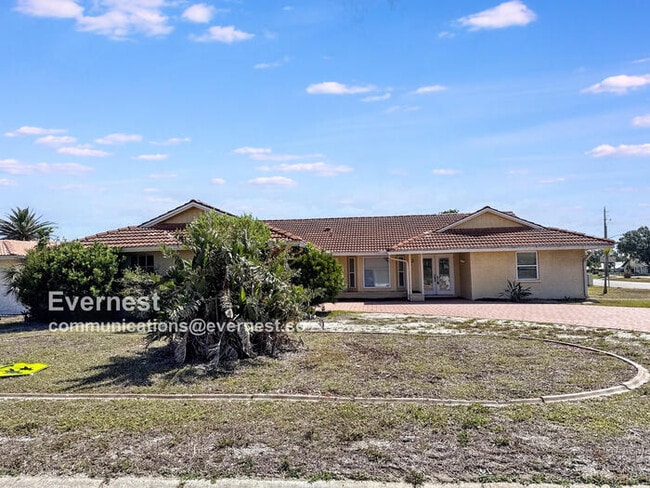 property at 2 Brentwood Ln