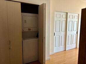 2717 Western Ave, Unit 1014 in Seattle, WA - Building Photo - Building Photo