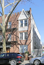 18-47 Ditmars Blvd in Astoria, NY - Foto de edificio - Primary Photo