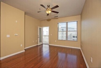 870 Mayson Turner Rd NW in Atlanta, GA - Building Photo - Building Photo