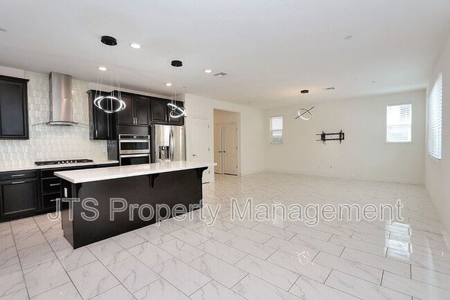 4268 Emerald Gate Ln