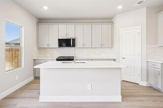 2211 Gustavus Dr in Sherman, TX - Building Photo - Building Photo