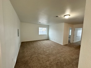 155 E Wisconsin Ave in Oconomowoc, WI - Building Photo - Building Photo