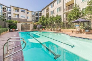 Villa Granada in Santa Clara, CA - Building Photo