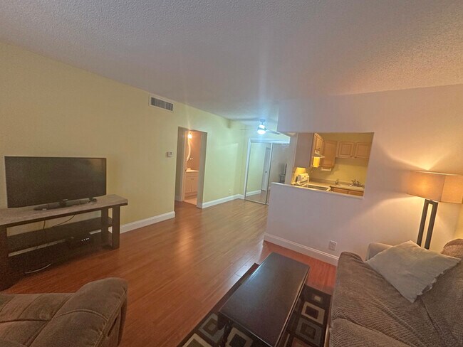 2171 NE 66th St in Fort Lauderdale, FL - Building Photo - Building Photo