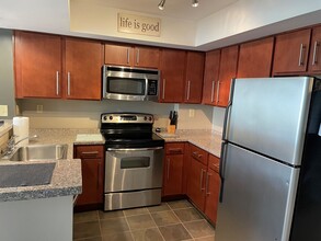 1735 Lake Ave in Knoxville, TN - Building Photo - Building Photo
