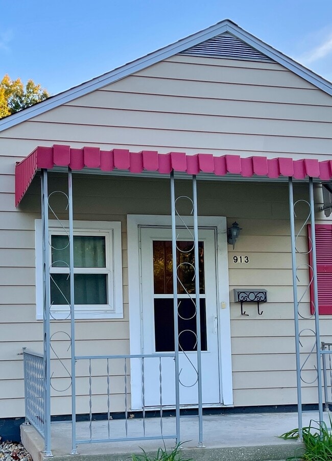 property at 913 E Emerson St