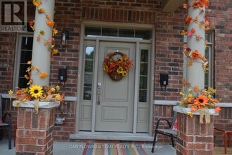 60 Lambs Ln in Bowmanville, ON - Building Photo - Building Photo