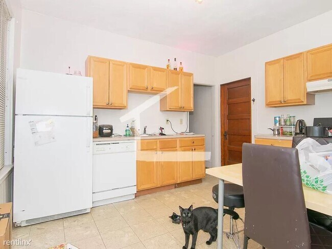 89 Gardner St-Unit -Apt 2A in Boston, MA - Building Photo - Building Photo
