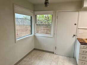 2033 N McClellan St, Unit 2033 in Portland, OR - Building Photo - Building Photo