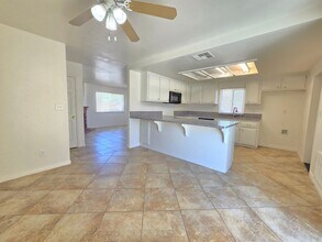 8710 S Loop Blvd in California City, CA - Building Photo - Building Photo