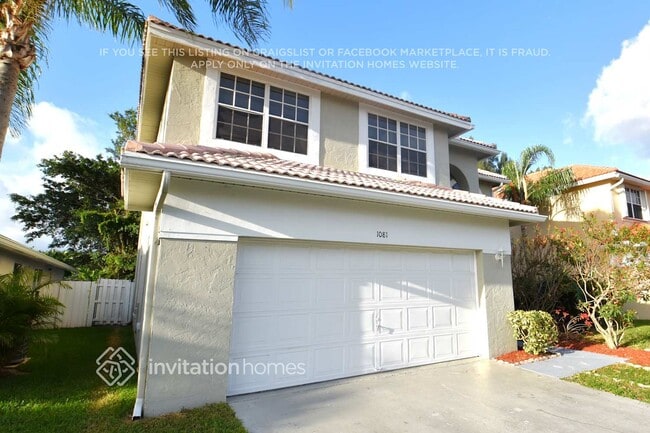 1081 Fairfax Cir W