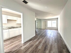 8201 Abbott Ave in Miami Beach, FL - Building Photo - Building Photo