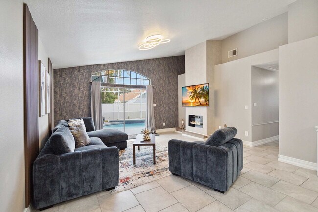 4931 Dunmore Ln in Kissimmee, FL - Building Photo - Building Photo