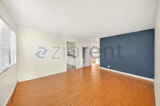 705 S Pacific Coast Hwy in Redondo Beach, CA - Building Photo - Building Photo