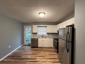 104 Lindsay Ct-Unit -B in Statesboro, GA - Building Photo - Building Photo