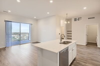 487 Interlocken Blvd, Unit #403 in Broomfield, CO - Foto de edificio - Building Photo