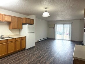 4431 Calico Dr S in Fargo, ND - Foto de edificio - Building Photo