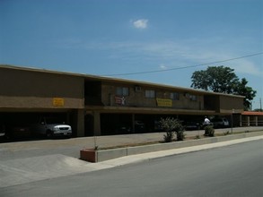 Grayson Ridge Apartments in San Antonio, TX - Building Photo - Building Photo