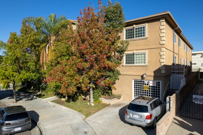 436-442 N Oxford Ave in Los Angeles, CA - Foto de edificio - Building Photo