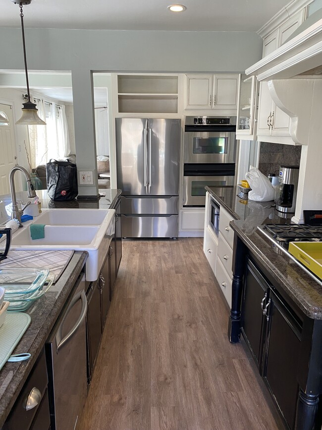 4644 Isleta Ave in San Diego, CA - Building Photo - Building Photo