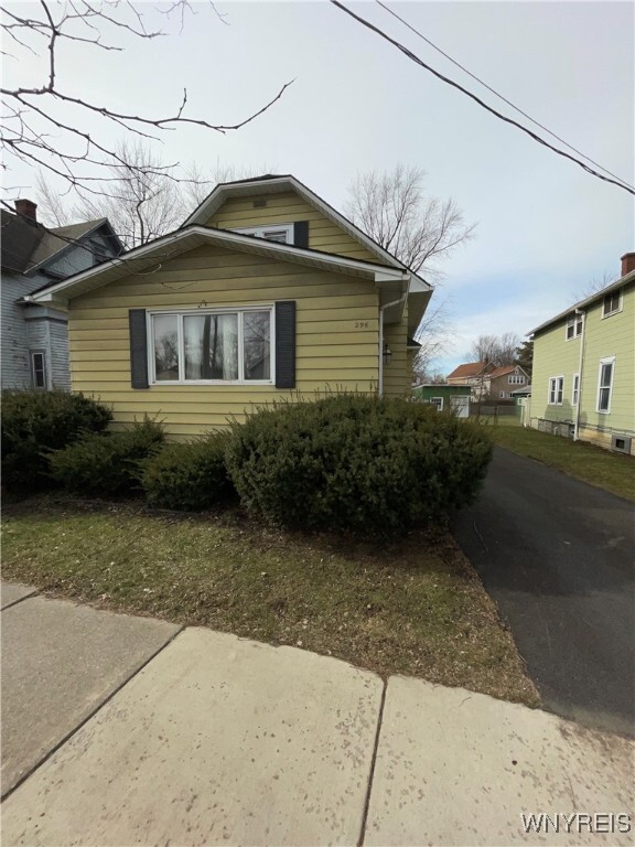 property at 296 Delaware St
