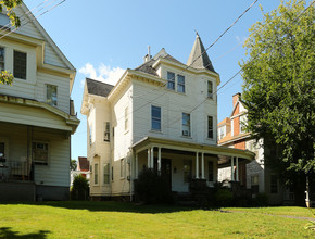 1204 Union St in Schenectady, NY - Building Photo - Building Photo