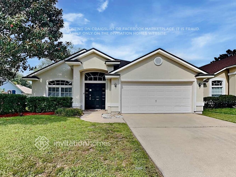 909 N Lilac Loop in Jacksonville, FL - Building Photo