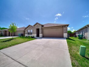 4809 Heathermore Wy in Denton, TX - Building Photo - Building Photo