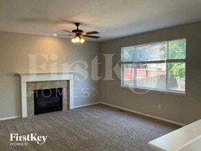 10653 Nucla St in Commerce City, CO - Foto de edificio - Building Photo