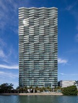 460 NE 28th St, Unit 3506 in Miami, FL - Building Photo