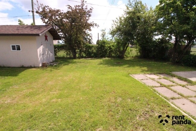 414 Pineview Bay in Thunder Bay, ON - Building Photo - Building Photo