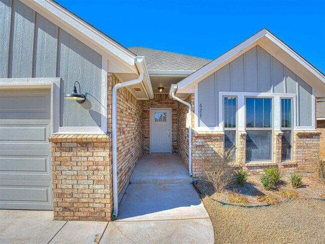 623 Hackberry Ln in Washington, OK - Building Photo - Building Photo