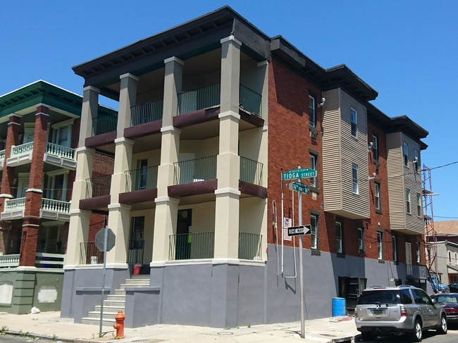 1601 W Tioga St in Philadelphia, PA - Building Photo - Building Photo