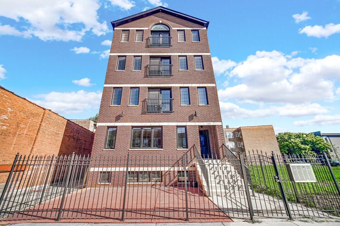 548 E 50th St in Chicago, IL - Building Photo