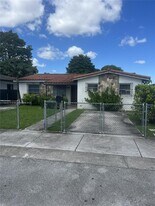 8835 SW 27th St in Miami, FL - Building Photo