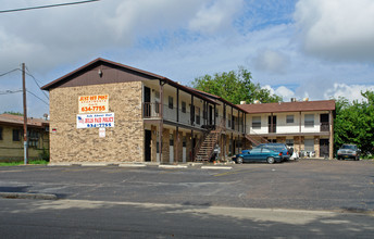 1405 N Gray St in Killeen, TX - Building Photo - Building Photo