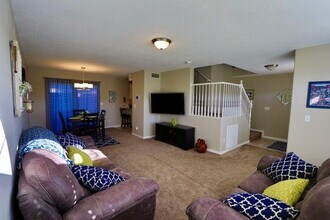 1145 N 1570 W in Saint George, UT - Foto de edificio - Building Photo