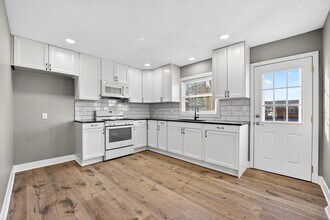 4520 Apple Orchard Ln in Rockford, IL - Building Photo - Building Photo