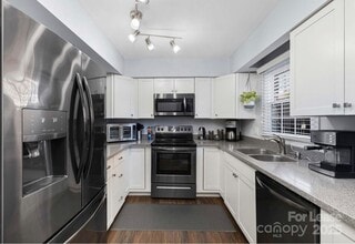 6428 Old Pineville Rd in Charlotte, NC - Building Photo - Building Photo