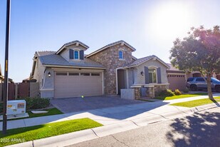 3951 E Turley St in Gilbert, AZ - Building Photo