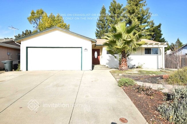 2215 N Cirby Way in Roseville, CA - Building Photo - Building Photo