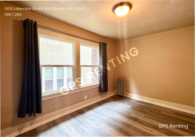 1606 Lakeview Blvd E in Seattle, WA - Building Photo - Building Photo